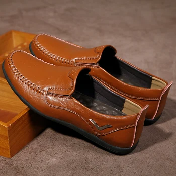 Bărbați la modă pantofi casual lucrate manual din piele moale pantofi de conducere confortabil pantofi cu fund plat Mocasini pantofi